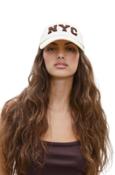 Gorra para mujer estilo NYC con letras café de tamaño grande